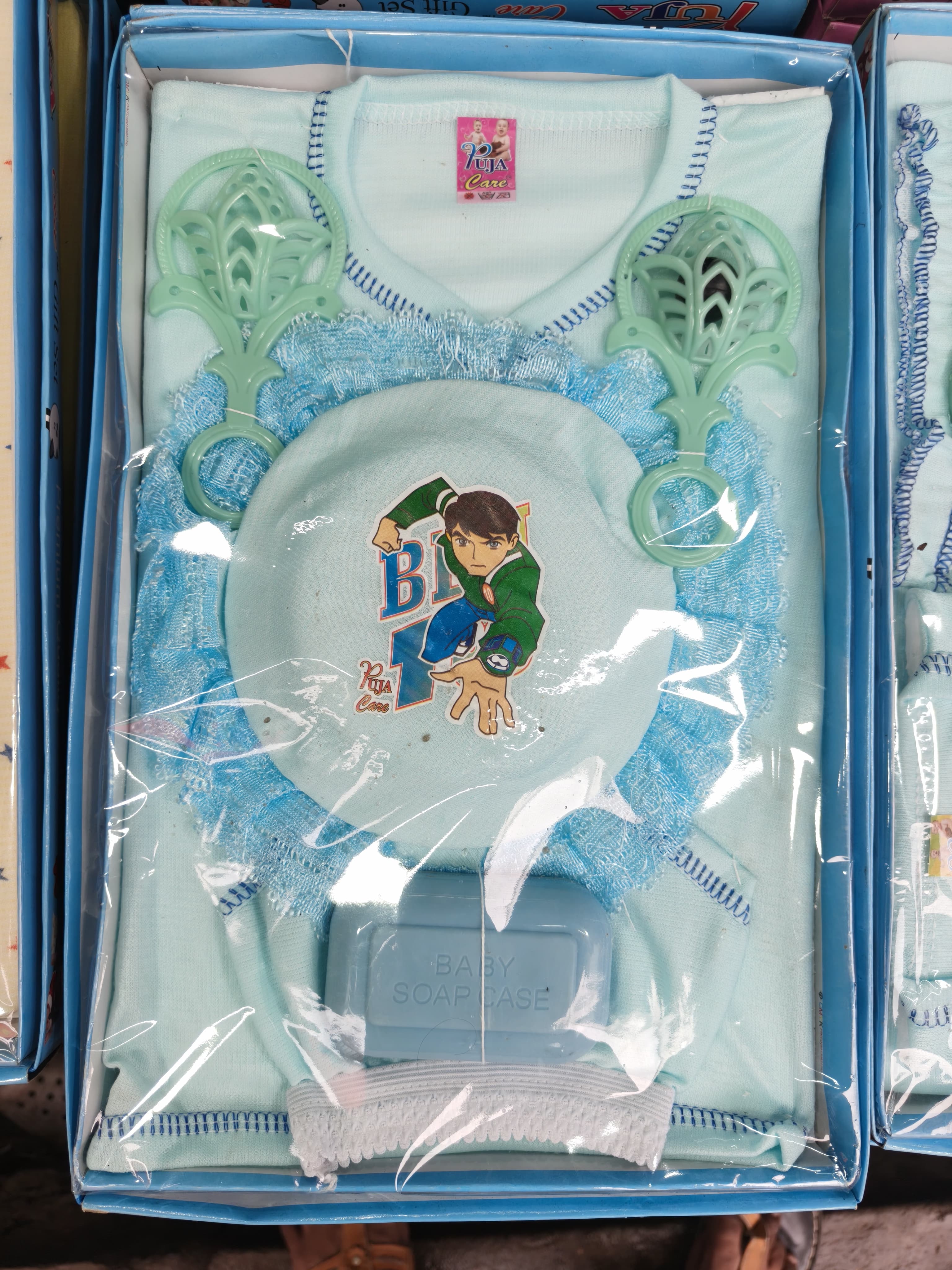 Baby Gift Set – Soap Case, Bib, Rattle & Cotton Clothing Kit Set Of 12 Pieces